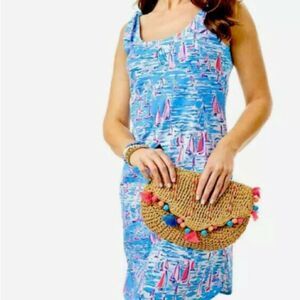 New Lilly Pulitzer CLAM SHELL CLUTCH
STYLE#: 008263, NATURAL